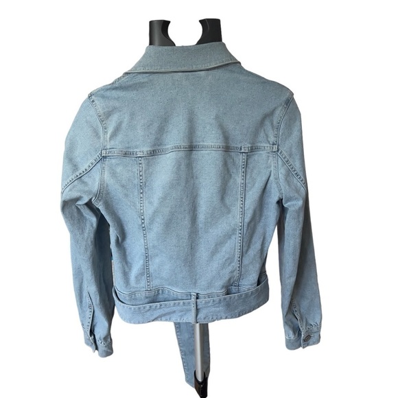 Lauren Conrad Women’s Belted Light Wash Denim Jean Cropped Short Jacket Size S - Picture 2 of 8